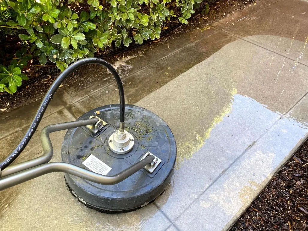 Pressure washing professionals serving Murrieta and Temecula