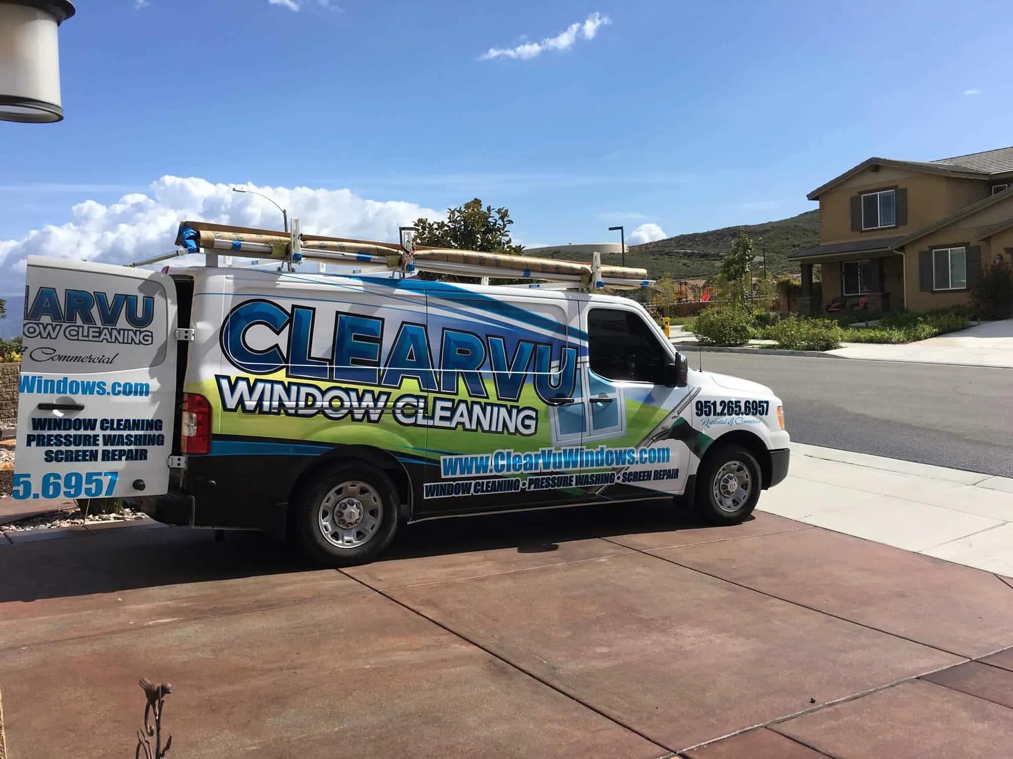 Professional window screen repair service in Murrieta and Temecula